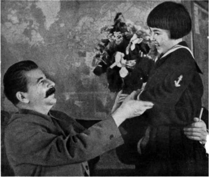 Секс Сталина С Несовершеннолетней